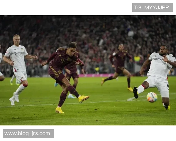 拜仁慕尼黑与勒沃库森激战正酣谁能笑到最后争夺德甲荣耀